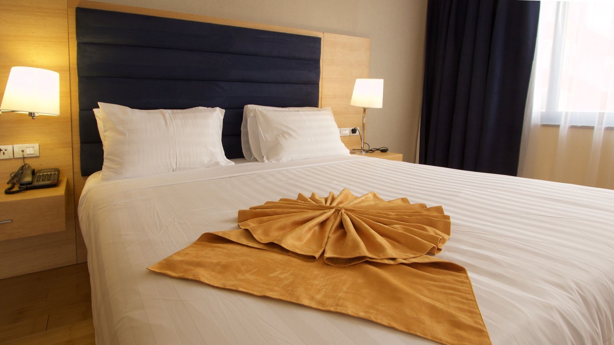 Yober Hotel Аддис-Абеба Экстерьер фото